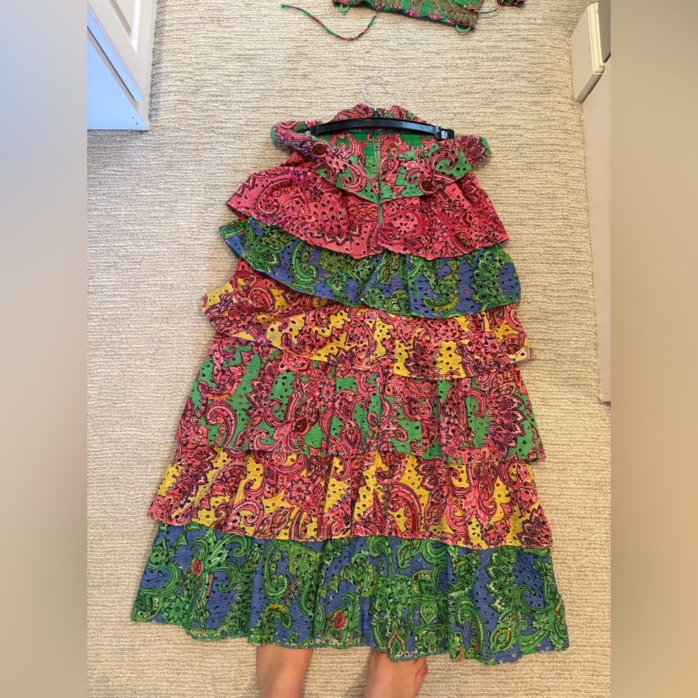 Alice and Olivia Crawford lace up smocked top and Jia ruffled tiered skirt - Picture 9 of 11